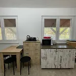 Eszter Nyaraló *
