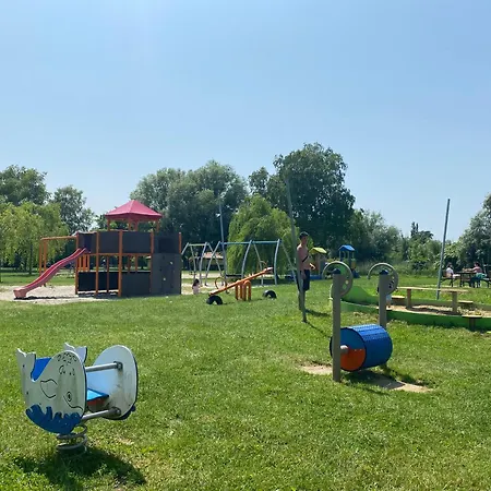 Eszter Balatonmáriafürdő