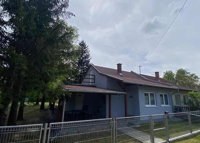 Semesterbostad Eszter Balatonmáriafürdő