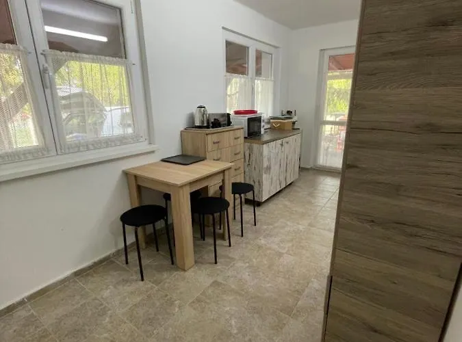 Semesterbostad Eszter Balatonmáriafürdő