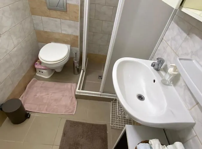 Eszter Semesterbostad *