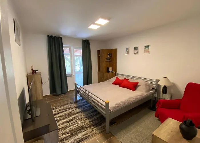 Eszter Semesterbostad *