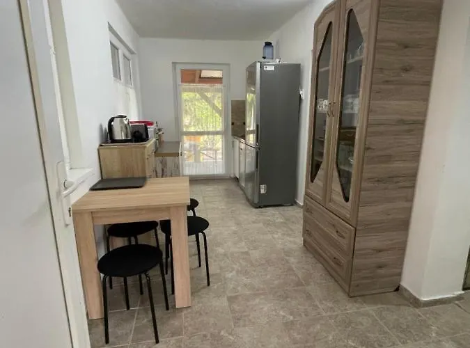 Eszter Semesterbostad