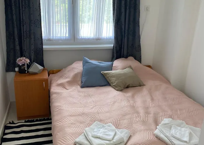 Semesterbostad Eszter *